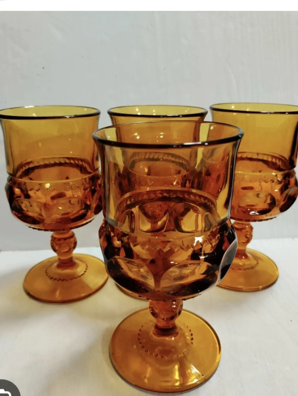 VINTAGE KINGS CROWN Amber Wine Goblet Set of 4 Indiana Glass 5 5/8 In Open Box - Picture 2 of 9